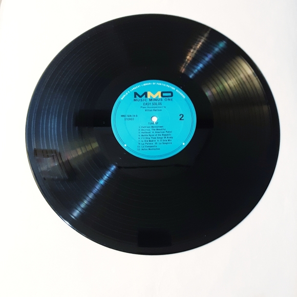 Records Easy Trumpet Solos with music book - Picture 9 of 16